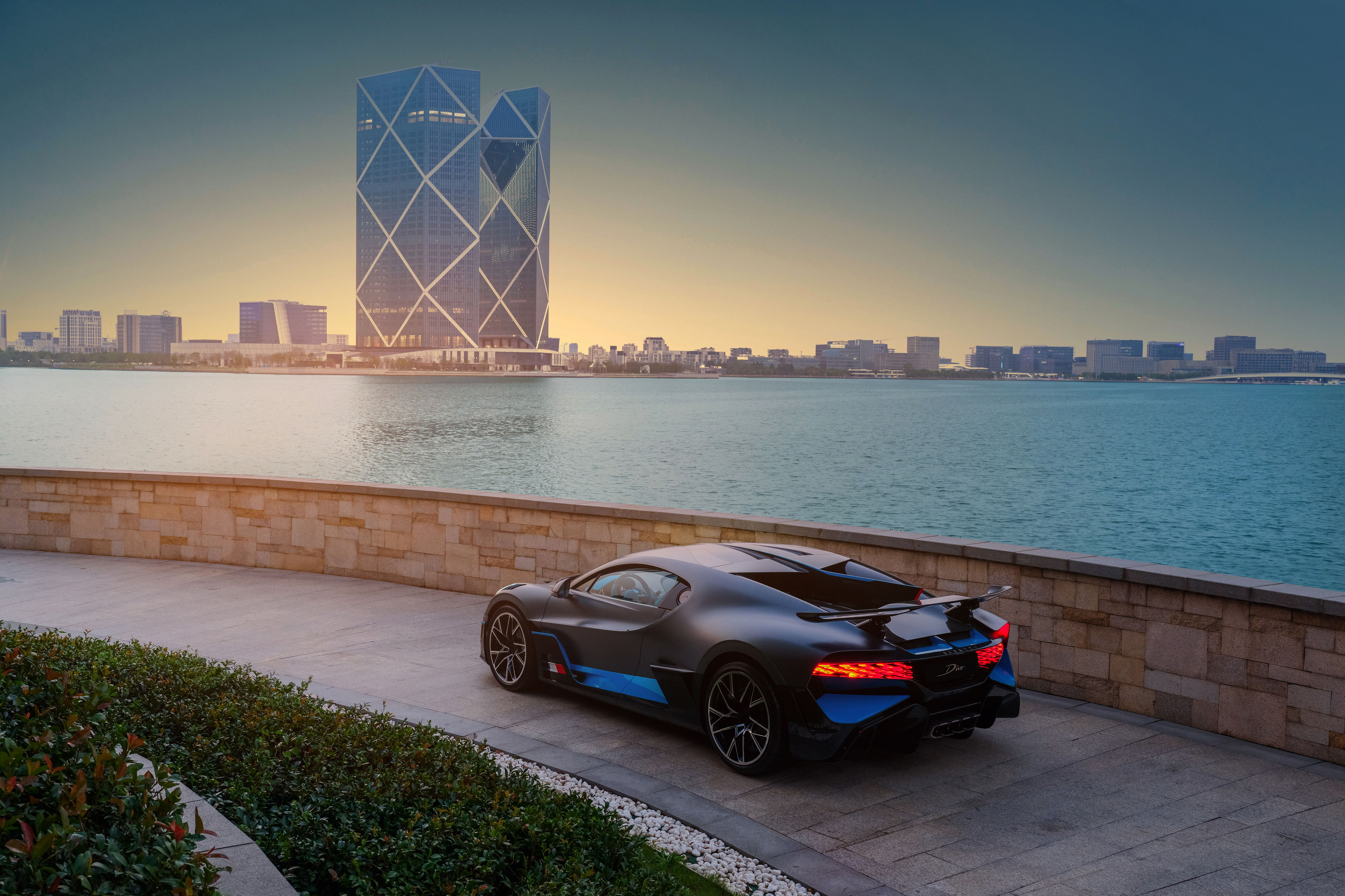 The Bugatti Divo made its first appearance in China on the occasion of the Bugatti Shanghai Grand Opening. 